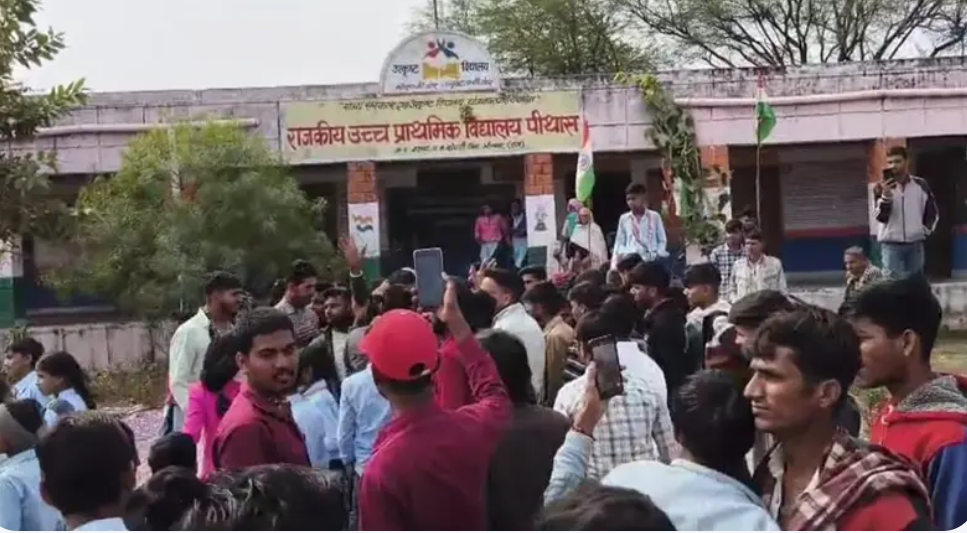 कोटड़ी: गणतंत्र दिवस पर बाबा साहब के अपमान को लेकर बवाल, भीम आर्मी ने दी आंदोलन की चेतावनी